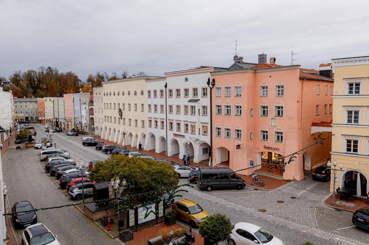 Highlight Am Stadtplatz Muehldorf - C4S Come4Stay - 2 Zimmer Wohnung I Bis Zu 5 Gaeste 외부 사진