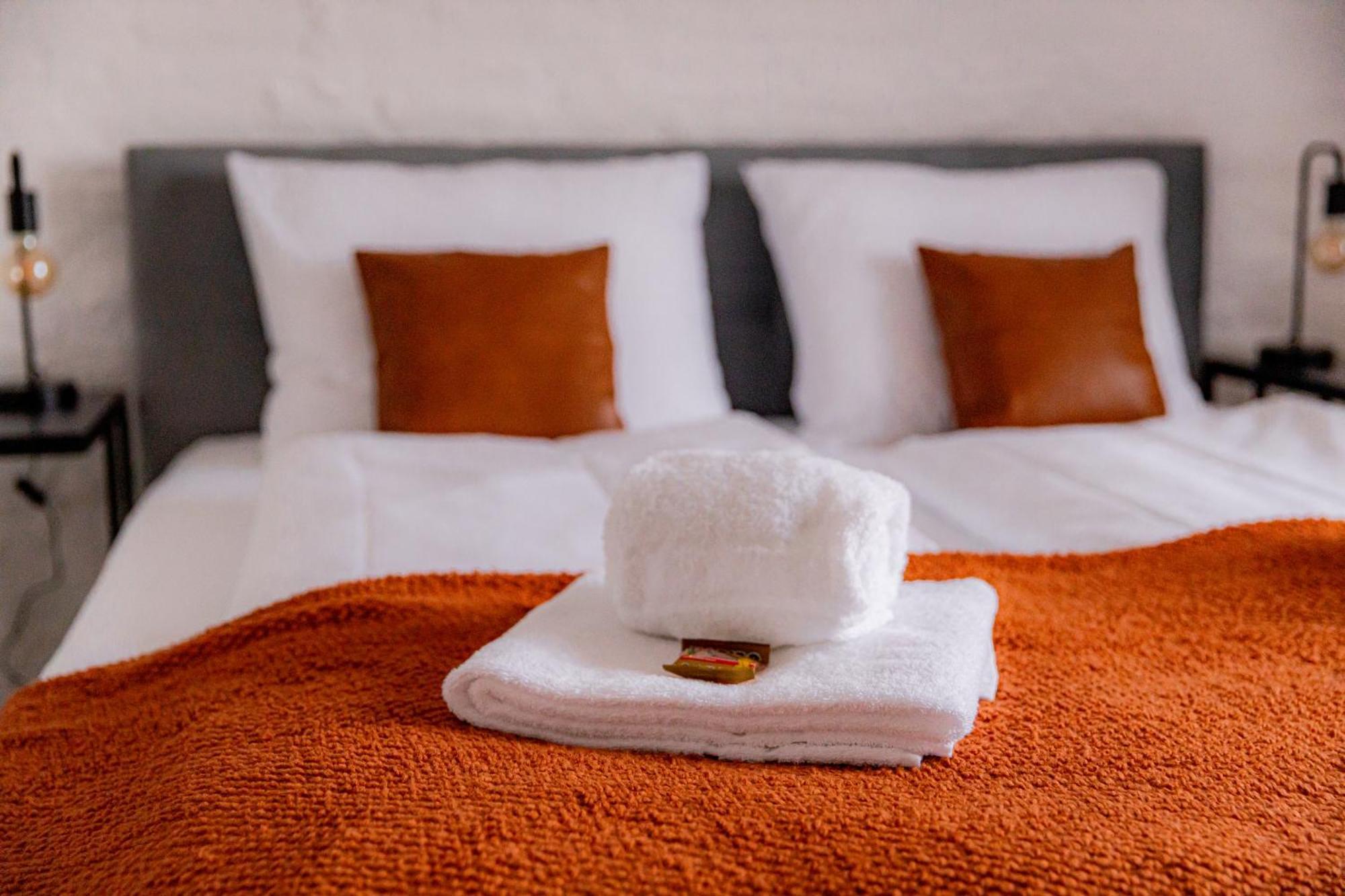 Highlight Am Stadtplatz Muehldorf - C4S Come4Stay - 2 Zimmer Wohnung I Bis Zu 5 Gaeste 외부 사진